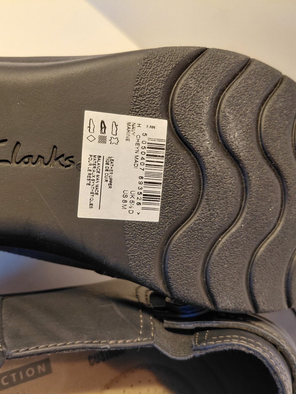 Clarks Black Slip-On Leather Loafers - Picture 5 of 6